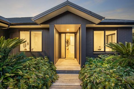 Photo of property in 92 Durey Road, Dairy Flat, Albany, 0792