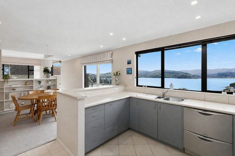 Photo of property in 164 Kahu Road, Paremata, Porirua, 5024