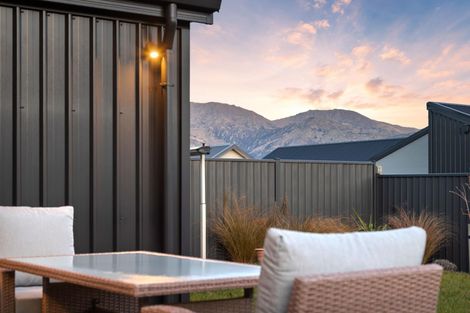 Photo of property in 49 Longview Drive, Lake Hawea, 9382