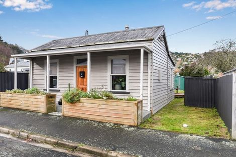 Photo of property in 6 Coburn Avenue, North East Valley, Dunedin, 9010