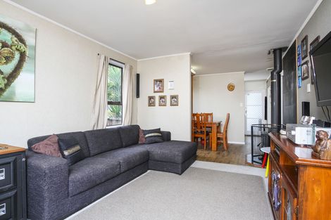 Photo of property in 13 Luanda Drive, Ranui, Auckland, 0612