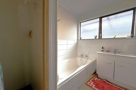 Photo of property in 3 Benita Place, Sunnyvale, Auckland, 0612