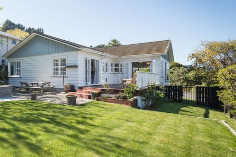 Photo of property in 10 Harbour View Terrace, Cass Bay, Lyttelton, 8082