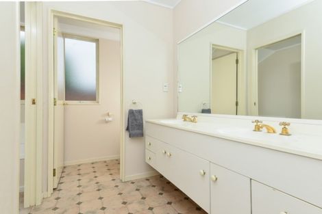 Photo of property in 24 Bouverie Crescent, Flagstaff, Hamilton, 3210
