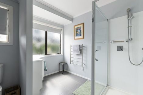 Photo of property in 2 Finlowe Way, Otumoetai, Tauranga, 3110