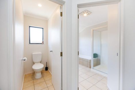 Photo of property in 110 Peter Hall Drive, Kelvin Grove, Palmerston North, 4414