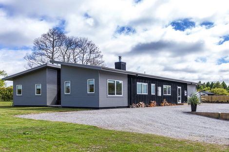 Photo of property in 55 Lisland Drive, Kinloch, Taupo, 3377