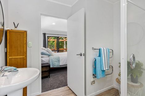 Photo of property in 105 Oyster Point Road, Kaukapakapa, Warkworth, 0984