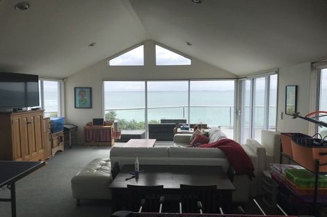 Photo of property in 4 Portal Place, Murrays Bay, Auckland, 0630