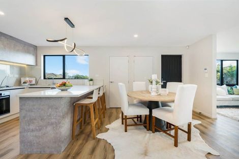 Photo of property in 3a Pine Terrace, Howick, Auckland, 2014