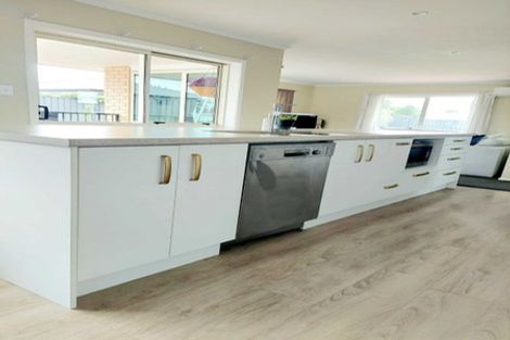 Photo of property in 17 Bell Street, Otane, 4202