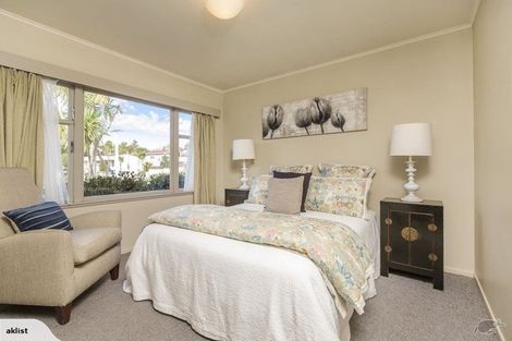 Photo of property in 28 James Street, Bayview, Auckland, 0629