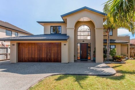 Photo of property in 11 Piriti Drive, Te Atatu Peninsula, Auckland, 0610