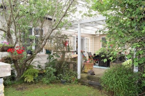 Photo of property in 19 Bell Street, Otaki, 5512