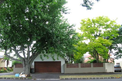 Photo of property in 18c Dignan Street, Point Chevalier, Auckland, 1022