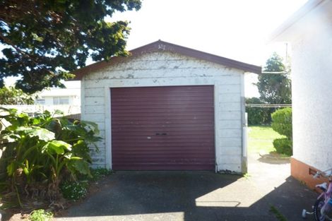 Photo of property in 13 Caplen Street, Hawera, 4610
