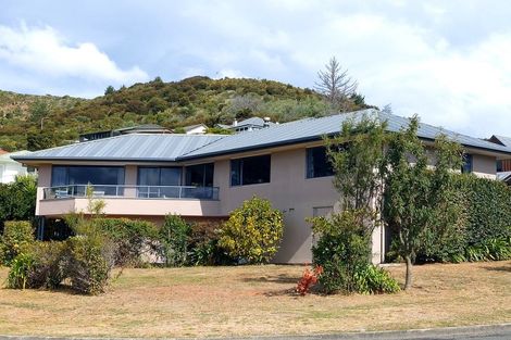 Photo of property in 68 Moana View Road, Waikawa, Picton, 7220