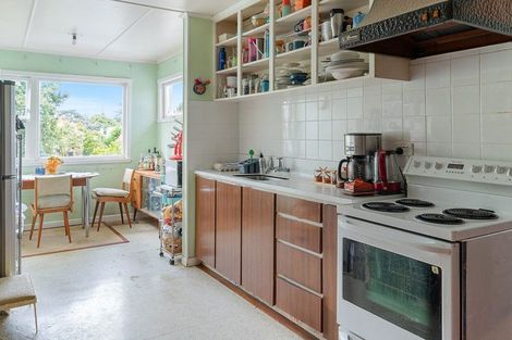 Photo of property in 30 Mcleod Road, Weymouth, Auckland, 2103