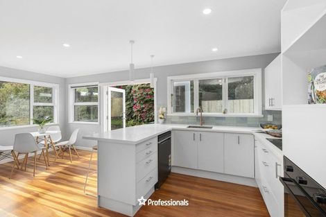 Photo of property in 21 Kennedy Grove, Stokes Valley, Lower Hutt, 5019