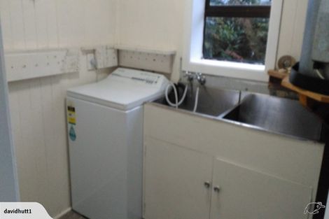 Photo of property in 42 Kamahi Street, Stokes Valley, Lower Hutt, 5019