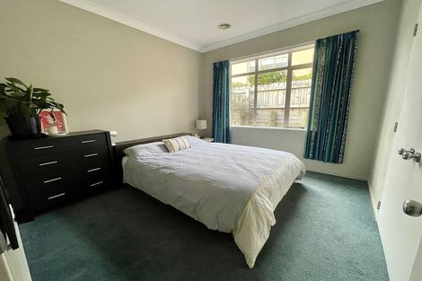 Photo of property in 35 Erlestoke Crescent, Churton Park, Wellington, 6037