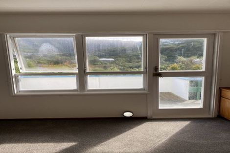 Photo of property in 3 Woodford Way, Crofton Downs, Wellington, 6035