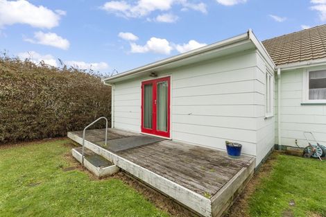 Photo of property in 27 Ashford Avenue, Hokowhitu, Palmerston North, 4410
