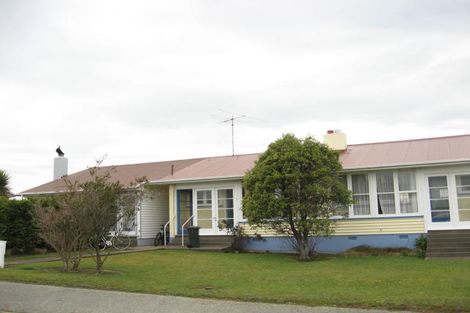 Photo of property in 8 Manapouri Street, Strathern, Invercargill, 9812