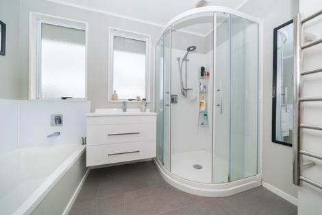 Photo of property in 23 Dahlstrom Grove, Kelvin Grove, Palmerston North, 4414