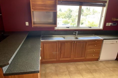 Photo of property in 29 Park Hill Road, Birkenhead, Auckland, 0626