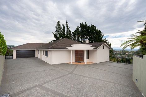 Photo of property in 6 Hikanui Place, Havelock North, 4130