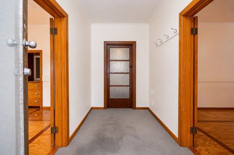 Photo of property in 3 Coote Road, Bluff Hill, Napier, 4110