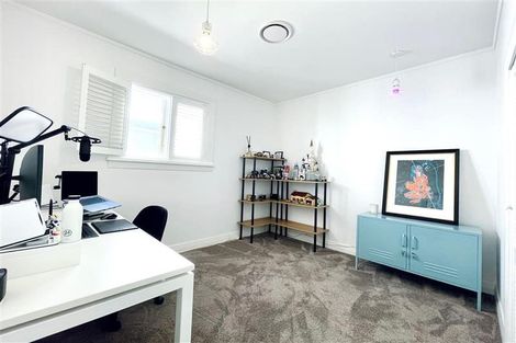 Photo of property in 166 Tasman Street, Mount Cook, Wellington, 6021