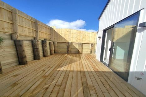 Photo of property in 35 Morus Road, Massey, Auckland, 0614