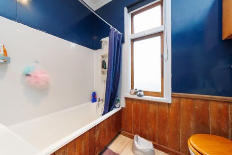 Photo of property in 214 Park Road, Hokowhitu, Palmerston North, 4410