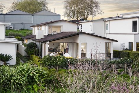 Photo of property in 5 Bath Street, Cambridge, 3434