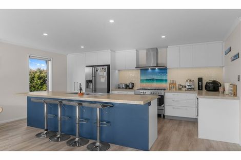 Photo of property in 24 Longview Street, Mangawhai, 0505