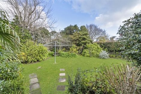 Photo of property in 55 Williamson Avenue, Belmont, Auckland, 0622