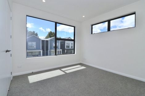 Photo of property in 18 Yellow Pear Lane, Karaka, Papakura, 2113
