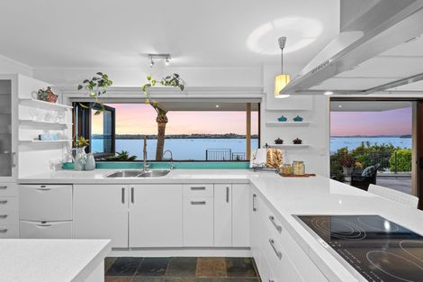 Photo of property in 2/10 Lilford Place, Half Moon Bay, Auckland, 2012