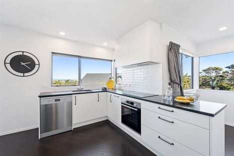 Photo of property in 6 Elsfield Place, Torbay, Auckland, 0630