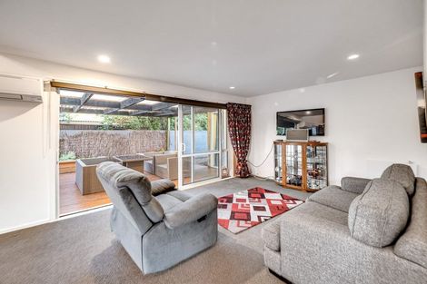 Photo of property in 2/5 Tahi Place, Belfast, Christchurch, 8051