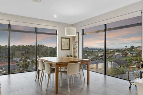 Photo of property in 101 Oteki Park Drive, Welcome Bay, Tauranga, 3112