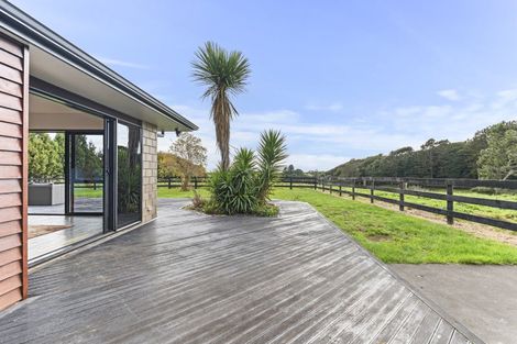 Photo of property in 334 Henwood Road, Hillsborough, New Plymouth, 4372