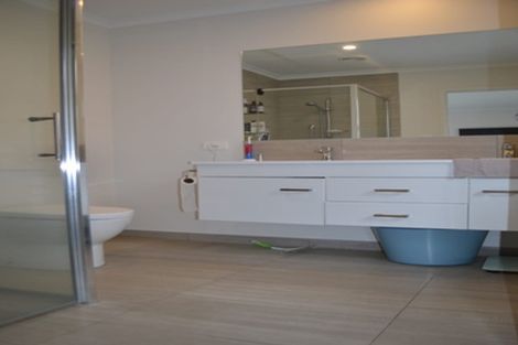 Photo of property in 35 Rochfort Crescent, Pyes Pa, Tauranga, 3112