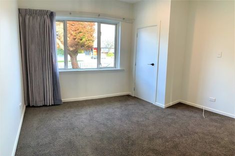 Photo of property in 26 Memorial Avenue, Ilam, Christchurch, 8053