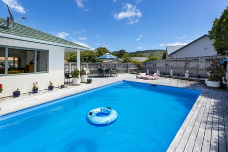 Photo of property in 8 Carlow Grove, Birchville, Upper Hutt, 5018