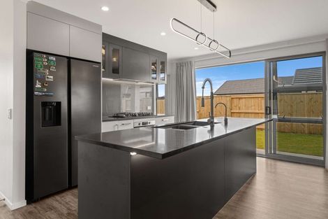 Photo of property in 36 Manawa Road, Papamoa Beach, Papamoa, 3118