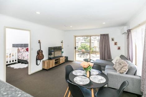 Photo of property in 4/201 Massey Street, Frankton, Hamilton, 3204