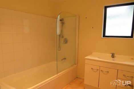 Photo of property in 26 Reybert Place, Massey, Auckland, 0614